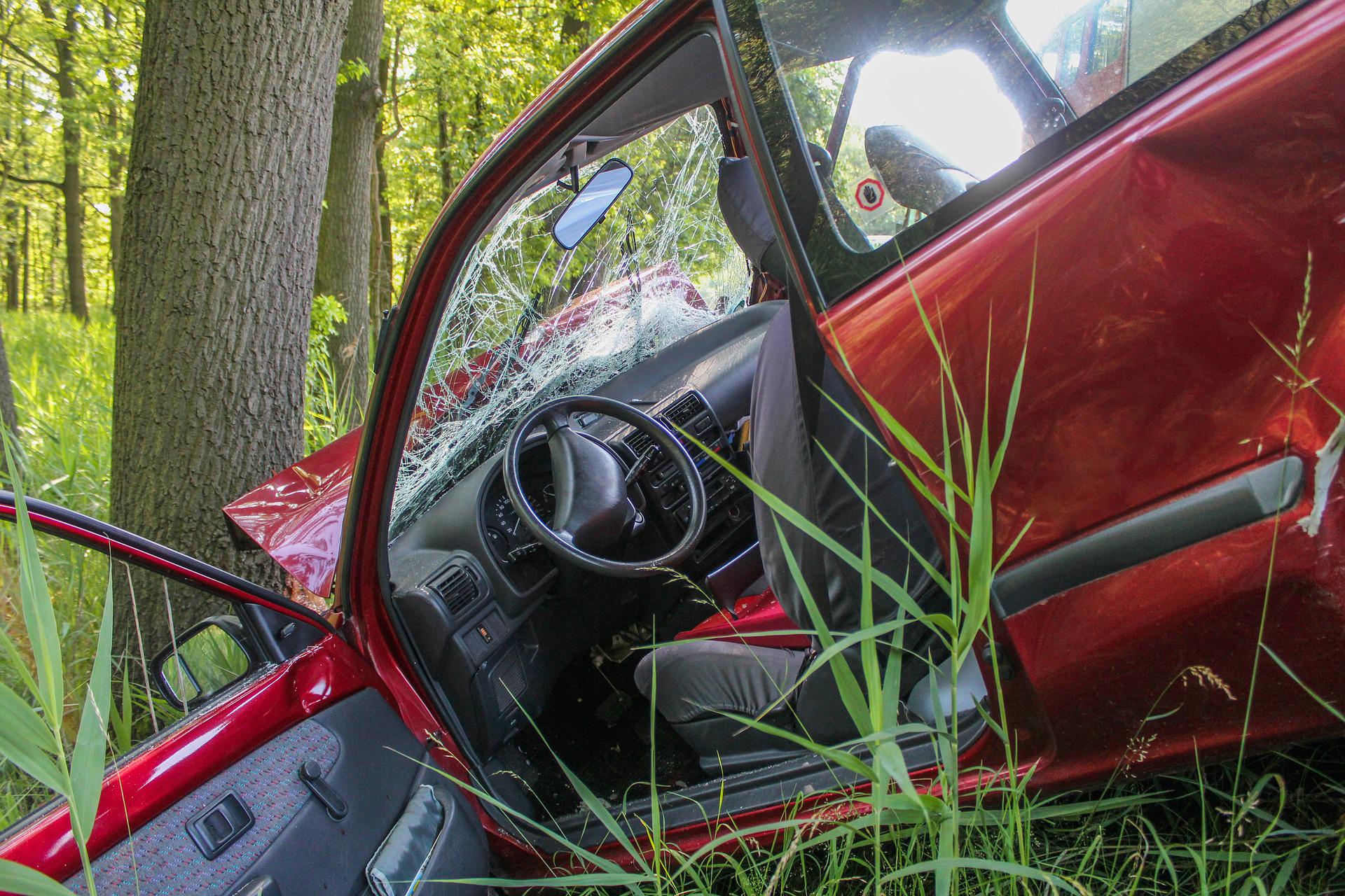 Pikutkowo: Volkswagen zmusił Mustanga, żeby wjechał do rowu